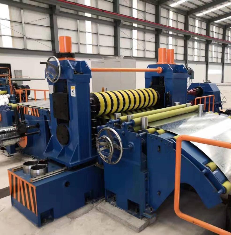 Factory photo: Galvanized coil slitting line